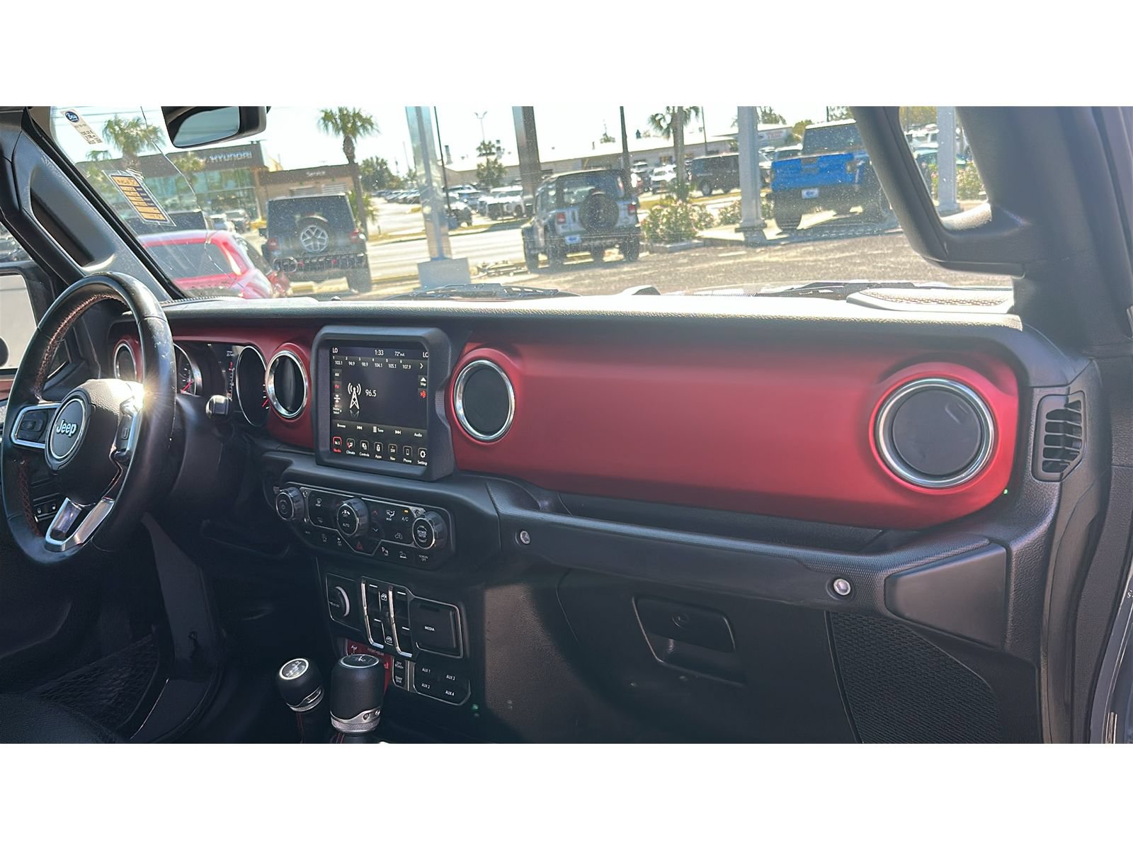 Used 2021 Jeep Gladiator Rubicon AWD/4WD image 26