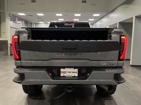 Used 2025 GMC Sierra 2500 AT4 w/ AT4 Premium Plus Package image 38