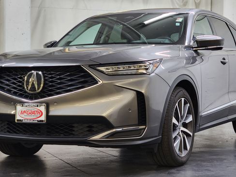 Used 2025 Acura MDX FWD w/ Technology Package image 11