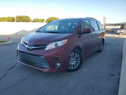 Used 2020 Toyota Sienna XLE