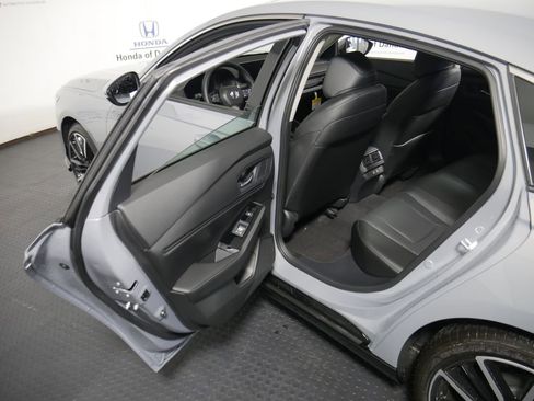 New 2026 Honda Accord Touring image 9