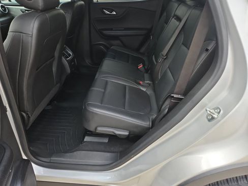Used 2021 Chevrolet Blazer LT FWD image 26