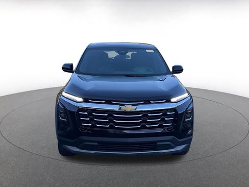 Used 2025 Chevrolet Equinox LT image 3