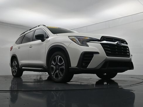 Used 2024 Subaru Ascent Limited AWD/4WD image 32