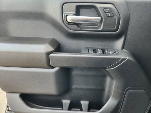 Used 2026 Chevrolet Silverado 1500 Custom w/ Turbomax Blackout Package image 25