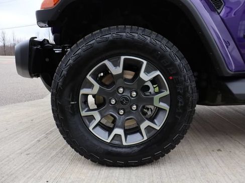 New 2026 Jeep Wrangler Unlimited Sahara AWD/4WD image 31