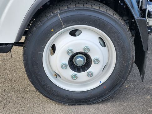 New 2026 Isuzu NPR image 6