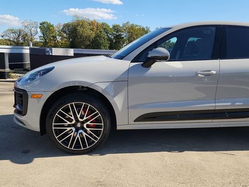 New 2026 Porsche Macan S image 6