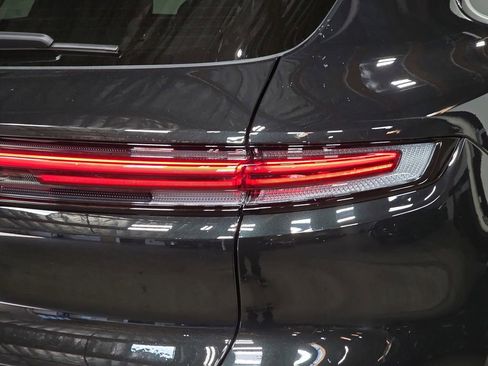 New 2026 Porsche Cayenne image 30