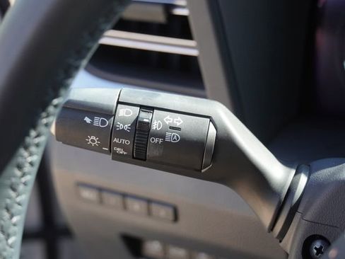 Used 2025 Lexus GX 550 AWD/4WD image 31