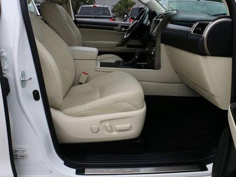 Used 2020 Lexus GX 460 Premium AWD/4WD image 38