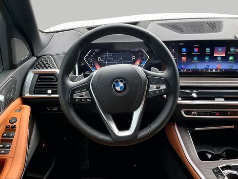 Used 2026 BMW X5 xDrive50e w/ Climate Comfort Package AWD/4WD image 17