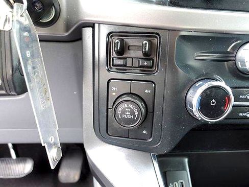 Used 2025 Ford F150 XLT w/ Equipment Group 301A Standard AWD/4WD image 20