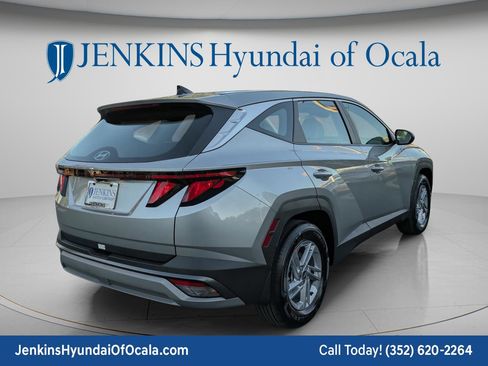 New 2026 Hyundai Tucson SE image 3