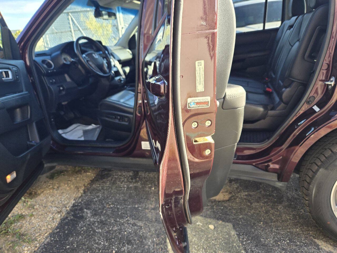 Used 2014 Honda Pilot Touring image 31