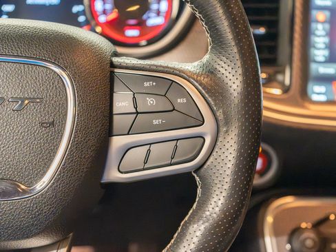 Used 2019 Dodge Challenger SRT Hellcat w/ Laguna Leather Package RWD image 32