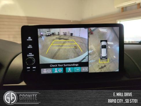 Used 2025 Honda Pilot TrailSport image 19