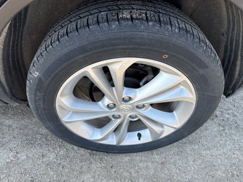 Used 2023 Buick Encore GX Preferred w/ Cold Weather Comfort Package AWD/4WD image 7