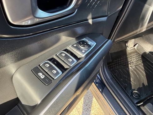 Used 2022 Kia Sorento S image 21