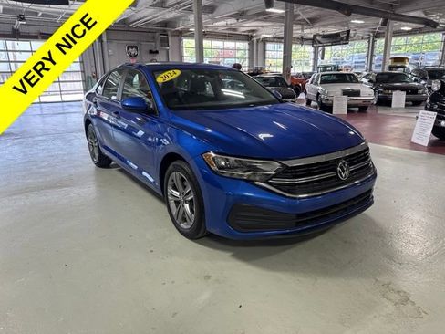 Used 2024 Volkswagen Jetta SE FWD image 7