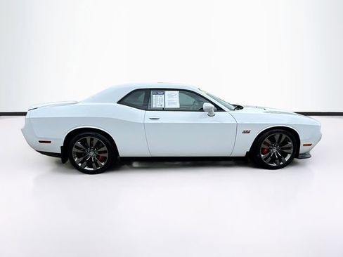Used 2014 Dodge Challenger SRT8 RWD image 8