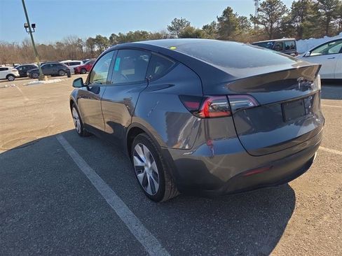 Used 2020 Tesla Model Y Long Range image 4