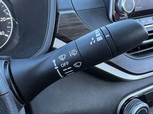 Used 2024 Nissan Altima 2.5 SV image 21