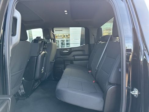 Used 2022 Chevrolet Silverado 1500 LT AWD/4WD image 26