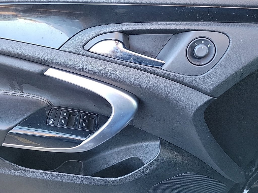 Used 2013 Buick Regal Premium FWD image 13