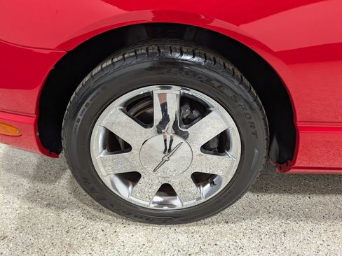 Used 2002 Ford Thunderbird RWD image 9