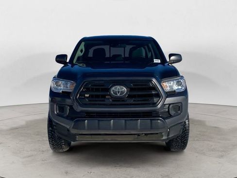 Used 2018 Toyota Tacoma SR w/ SR Convenience Package image 8