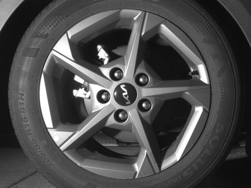 Used 2025 Kia K4 LXS image 15