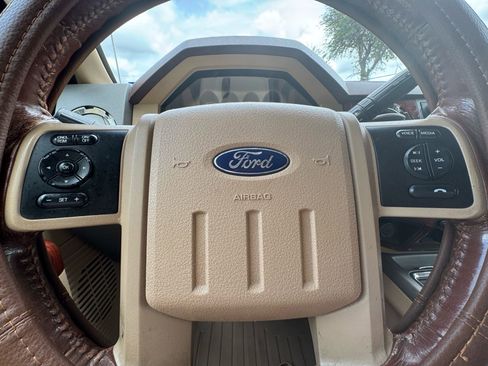 Used 2012 Ford F250 King Ranch w/ King Ranch w/Chrome Pkg AWD/4WD image 16