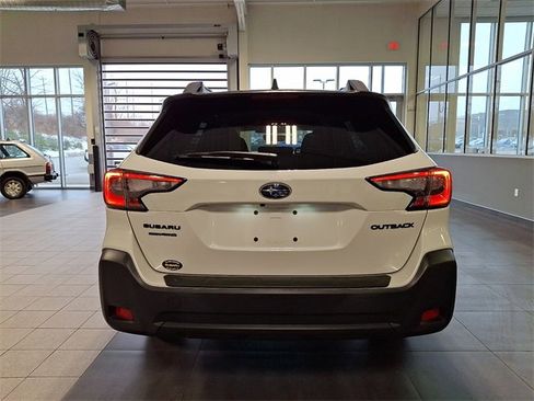 Certified 2023 Subaru Outback Onyx Edition image 5