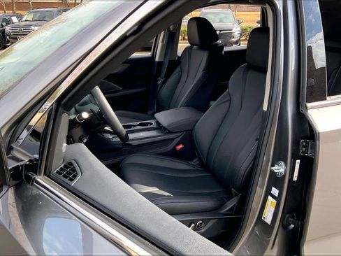 Used 2026 Acura MDX FWD image 8