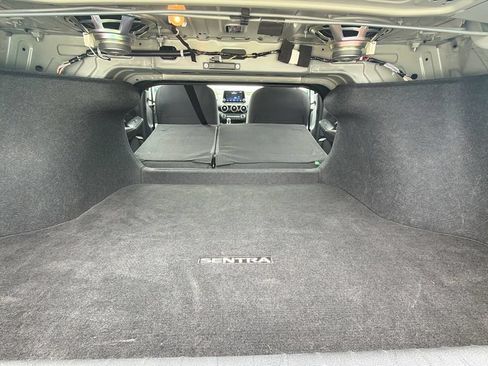Used 2024 Nissan Sentra SR FWD image 13