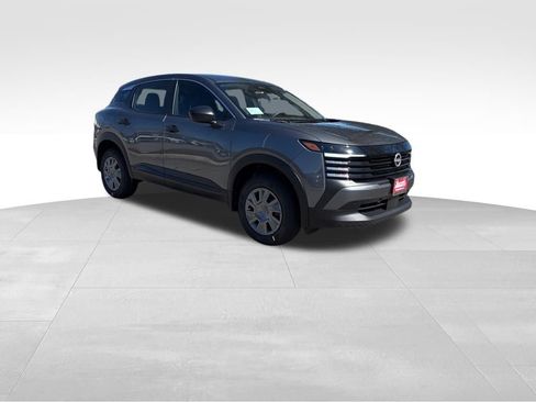 New 2026 Nissan Kicks S image 7