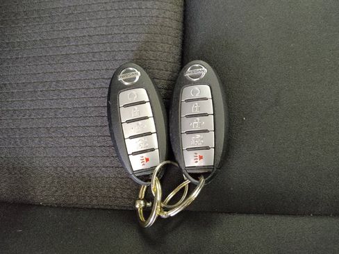 Used 2021 Nissan Altima 2.5 SV AWD/4WD image 32