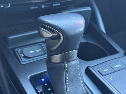 Certified 2019 Lexus ES 300h w/ Luxury Package image 27