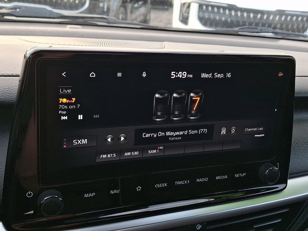 Certified 2022 Kia Forte GT-Line FWD image 17