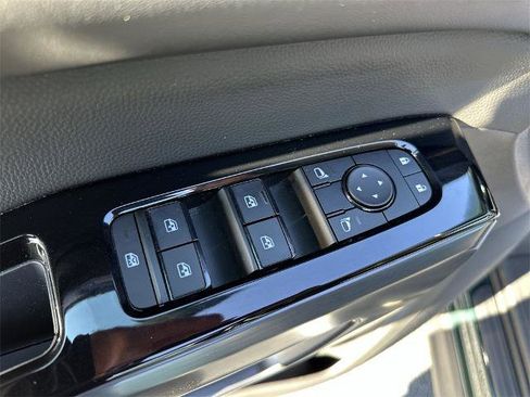 Certified 2023 Nissan Pathfinder SL image 13