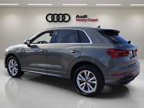 Used 2022 Audi Q3 2.0T Premium Plus image 3