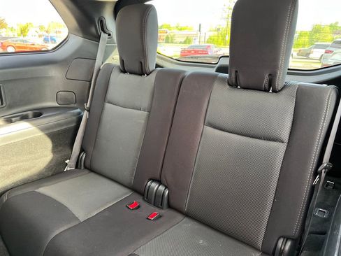Used 2020 Nissan Pathfinder S AWD/4WD image 22