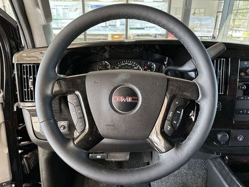 Used 2024 GMC Savana 2500 w/ Driver Convenience Package image 11