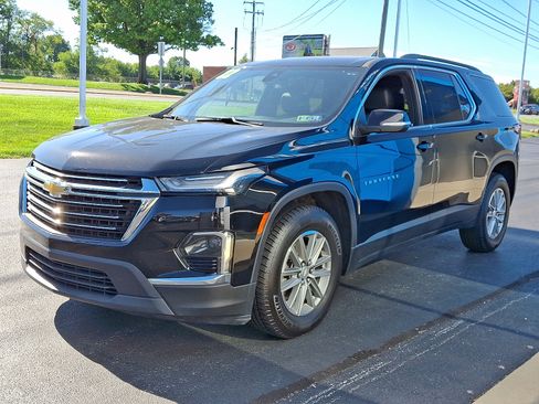 Used 2022 Chevrolet Traverse LT w/ LPO, Floor Liner Package image 3