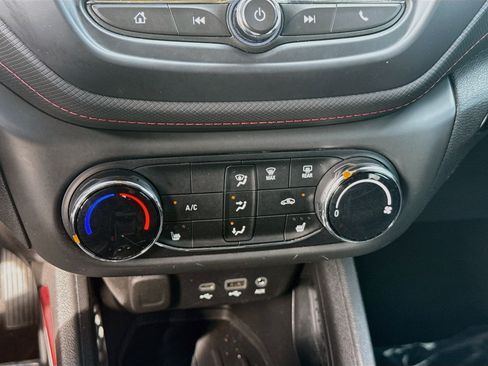Used 2022 Chevrolet TrailBlazer RS FWD image 15