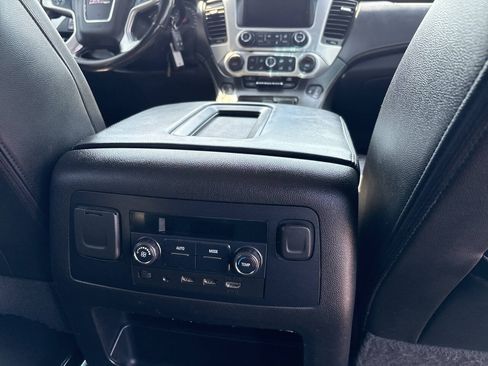 Used 2019 GMC Yukon XL SLT w/ HD Trailering Package RWD image 27