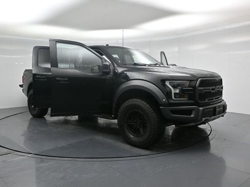 Certified 2018 Ford F150 Raptor image 31