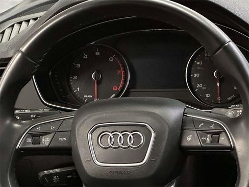 Used 2023 Audi Q5 2.0T Premium w/ Convenience Package image 19