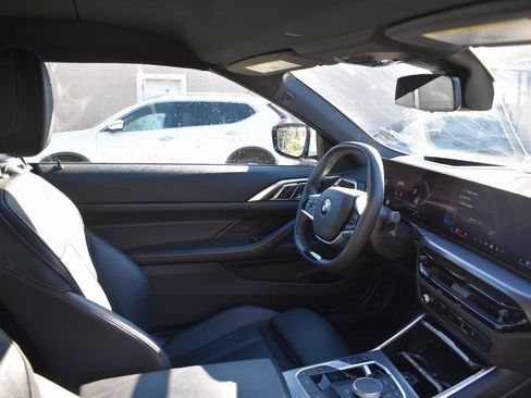 Used 2025 BMW 430i xDrive Convertible w/ Premium Package image 29